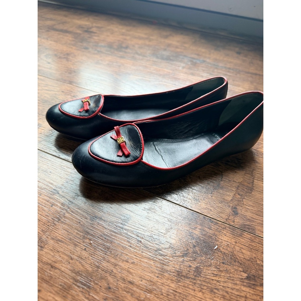 Tory Burch Navy Blue Leather Ballet Flats with Red Trim and Bow 6254